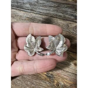Vintage Signed Charel Clip On Silver Toned Maple Leaf Earrings Fall‎